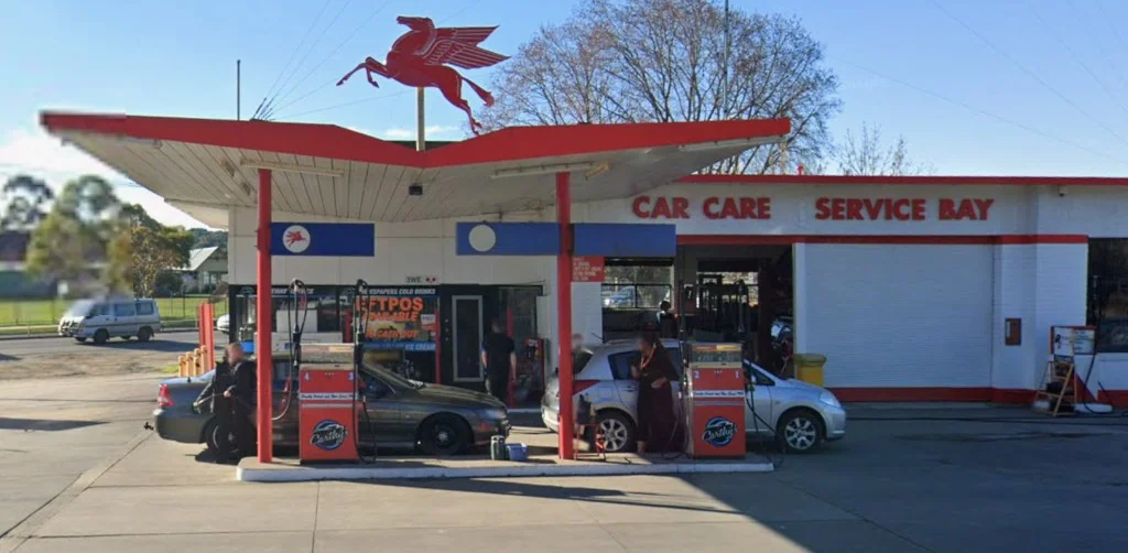 Carthy's petrol station at 7 Melbourne Road, Ballarat, with red Pegasus logo on the forecourt canopy
